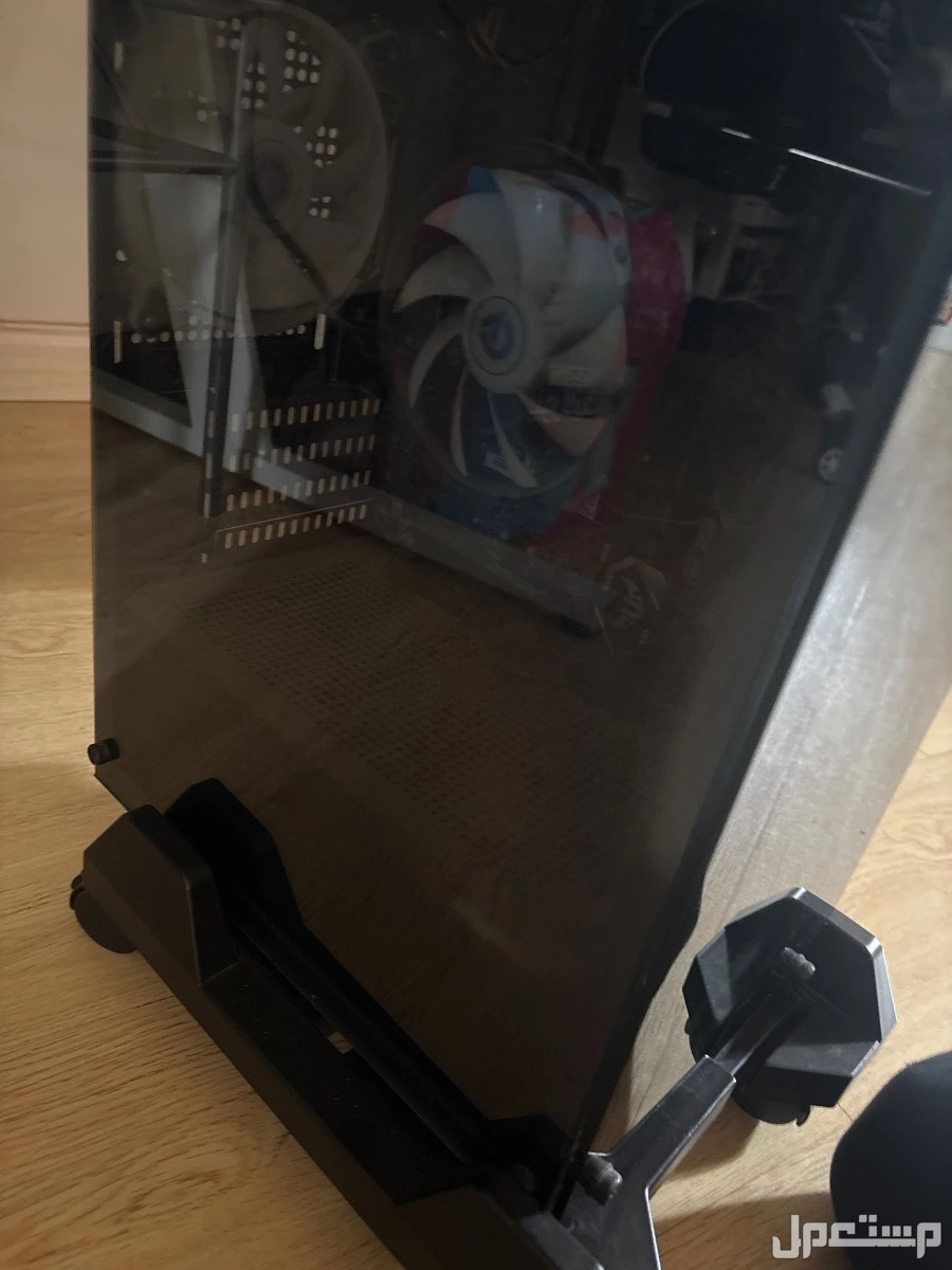 pc في مكة المكرمة بسعر 800 ريال سعودي