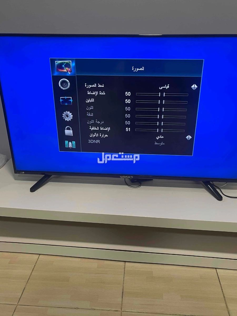 شاشة 58 بوصة LED نظيفة جدا   في جدة بسعر 750 ريال سعودي