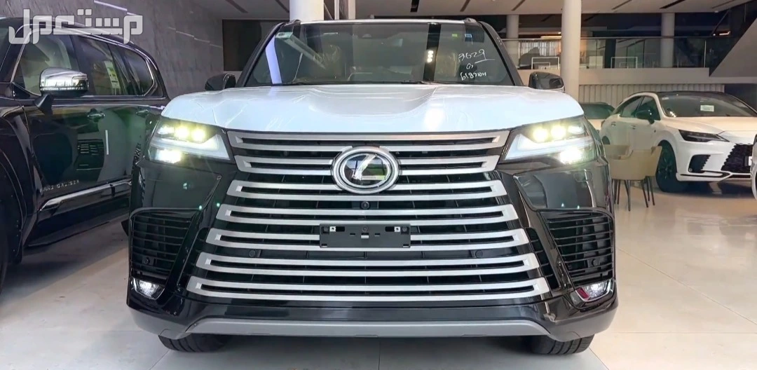 لكزس LX 2023 في الشارقة بسعر 400 ألف درهم إماراتي
