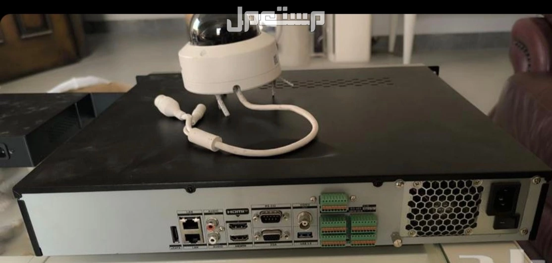 سيستم كمرات مراقبة كامل مع الدولاب حقه من هيكفجن بدقة 4k بالصوت والصورة  في جدة عل السوم