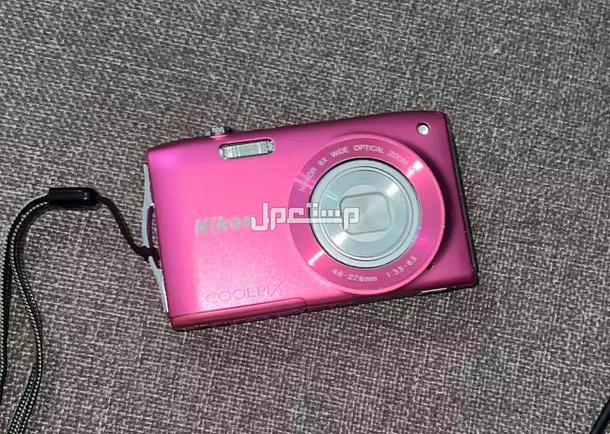 Nikon Coolpix S3300 كاميرا ورديه
