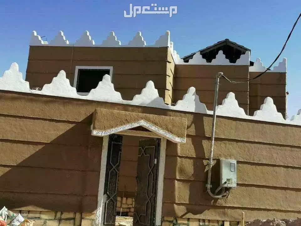 * إنشاء وترميم البيوت التراثية القديمة (مع عزل مياه الأمطار).  * تصميم وتنفيذ مجالس تراثية أصيلة  في الرياض