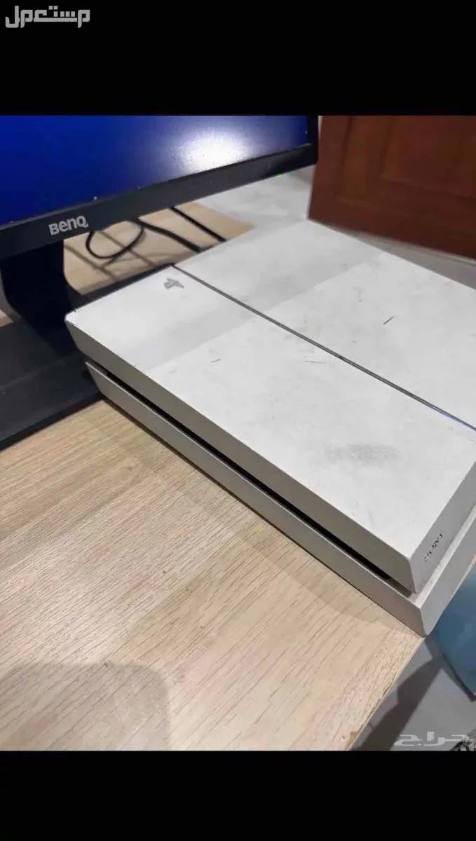 للبيع PlayStation 4 سوني 4 مستخدم في جدة بسعر 700 ريال سعودي