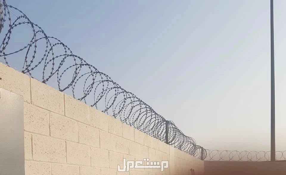 نقوم بتوريد وتركيب جميع السياجات الامنية حسيب المواصفات المطلوبة