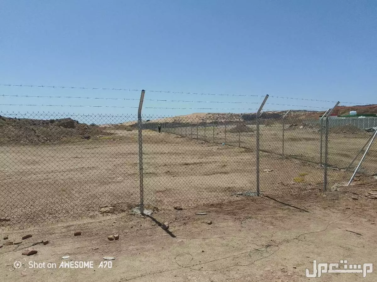 نقوم بتوريد وتركيب جميع السياجات الامنية حسيب المواصفات المطلوبة شبك اراضي