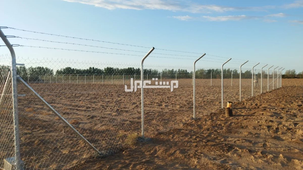 نقوم بتوريد وتركيب جميع السياجات الامنية حسيب المواصفات المطلوبة شبوك مزارع جدة مكه