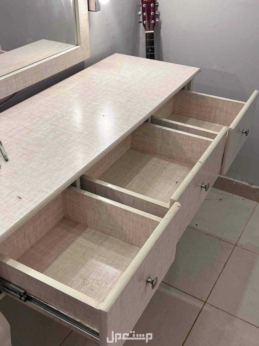 غرفة نوم كاملة للبيع - Bedroom for sale في الرياض
