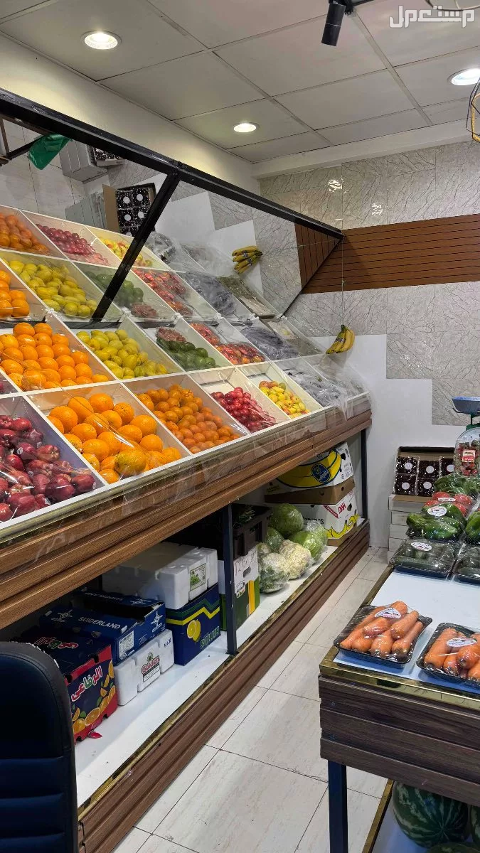 محل للتقبيل او البيع في احد رفيدة