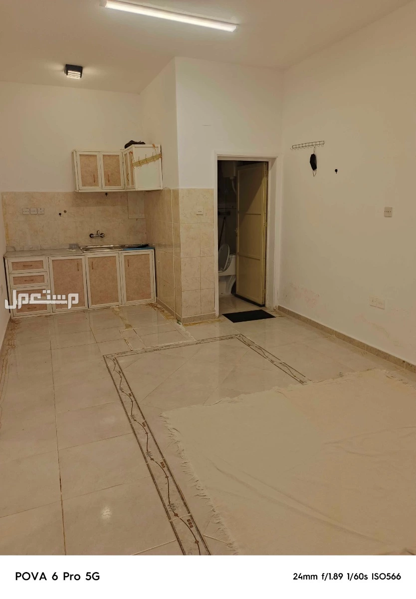 مشروع الامير فواز الجنوبي على الشارع مباشرة مكيف اسبليت
