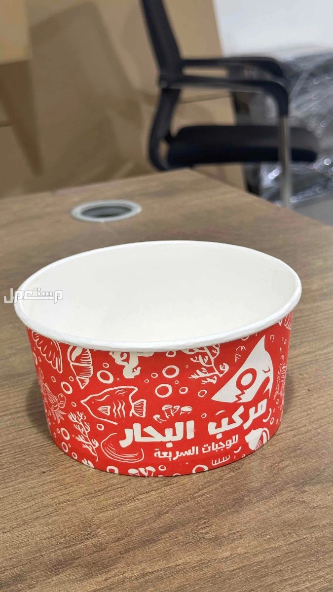 عندي ليات و فحم جودة ممتازة اضافة الى اكواب بلاستك و اكياس و كل ما تحتاجه لمطعمك او لاونجك