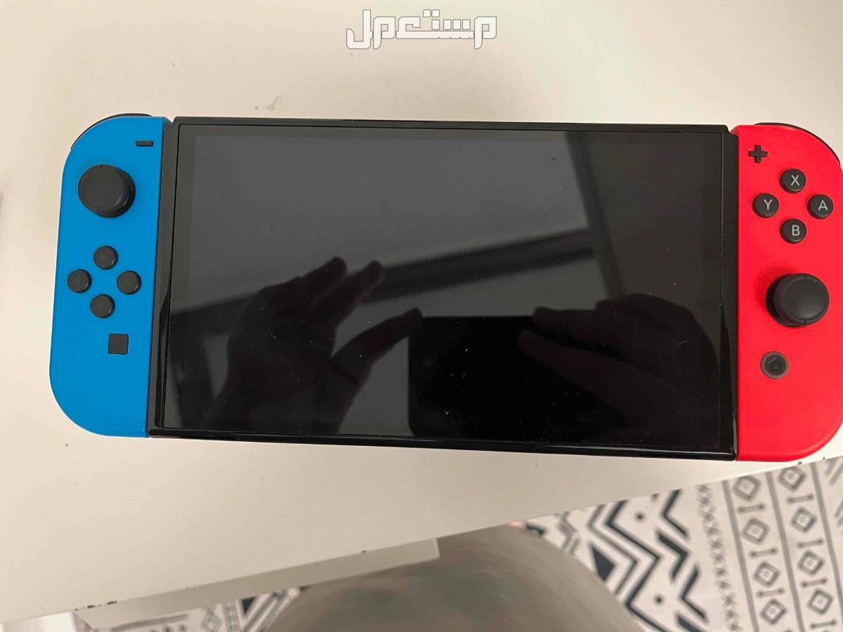nintindo new with games  في الرياض بسعر 800 ريال سعودي