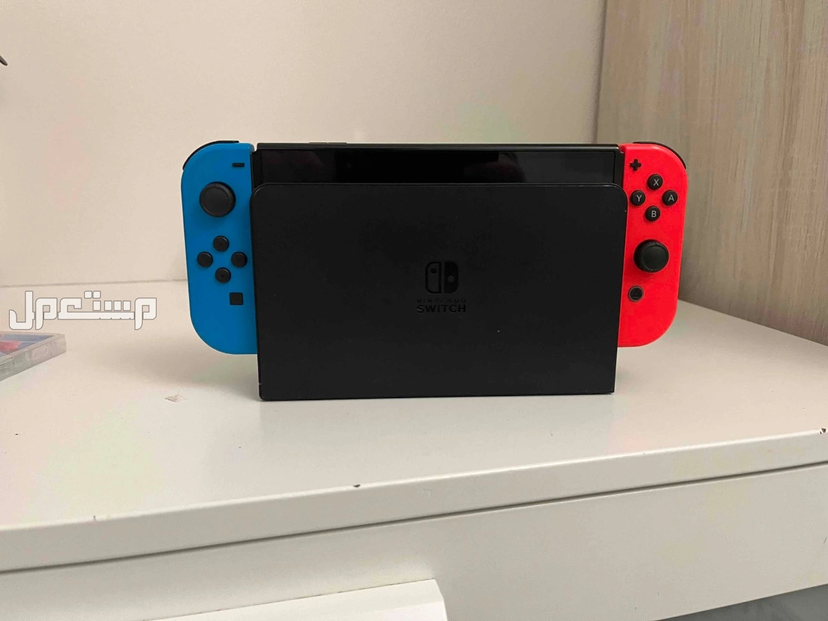 nintindo new with games  في الرياض بسعر 800 ريال سعودي