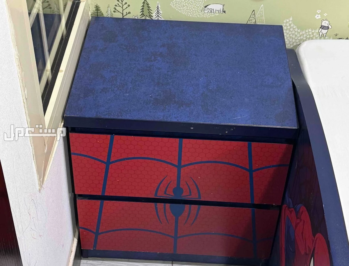 حي الملقا سرير مع مرتبه وكمدينه جانبيه