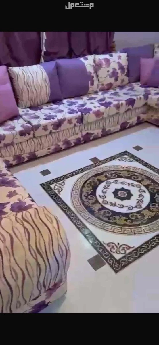 كنب ممتازه خشب واسفنج مستعمل 15-20 شخص ب الف ريال الرياض والشحن على حساب المشتري