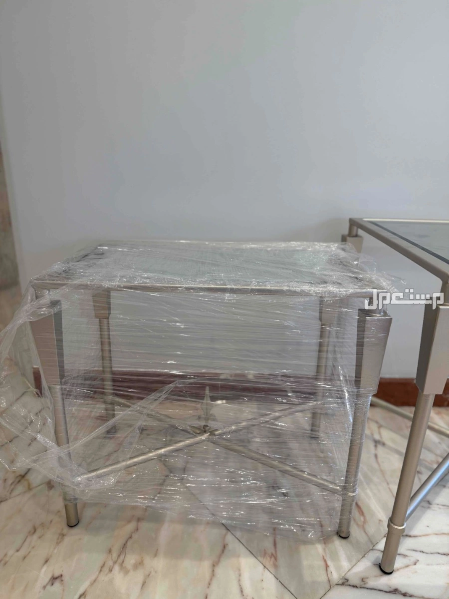 طاولات راقيه للمجالس ،  بسعر 3 آلاف ريال سعودي طاوله خدمه مستطيله