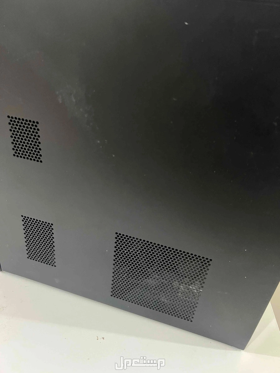 بيسي للبيع  من شركه hp الموصفات كرت شاشه GTX1060 و معالج i7الجيل 7 التخزين ssd1000جيجا و الرامات 16 جيجا رام البيسي لا يشكو من اي حاجه   ماركة إتش بي في الرياض