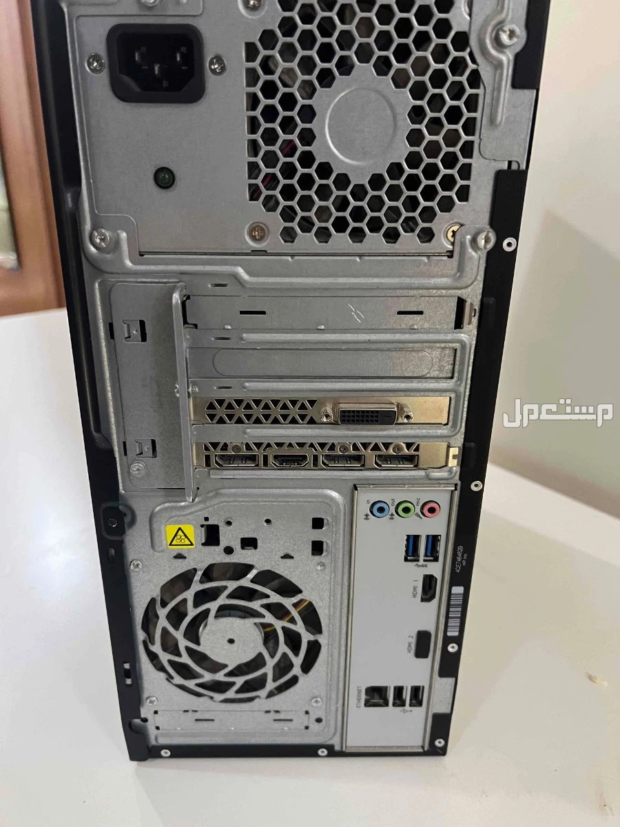 بيسي للبيع  من شركه hp الموصفات كرت شاشه GTX1060 و معالج i7الجيل 7 التخزين ssd1000جيجا و الرامات 16 جيجا رام البيسي لا يشكو من اي حاجه   ماركة إتش بي في الرياض