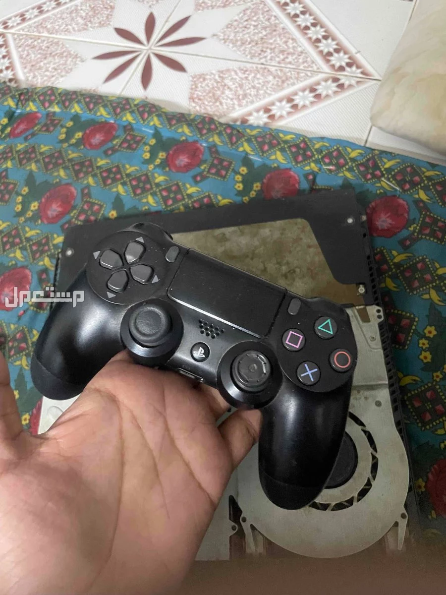 ‏سوني للبيع4 ‏في المجاردة259﷼ ‏السوني مستخدم ‏ما تقدر ‏انفك ‏حجم الذاكرة 500 جيجا
