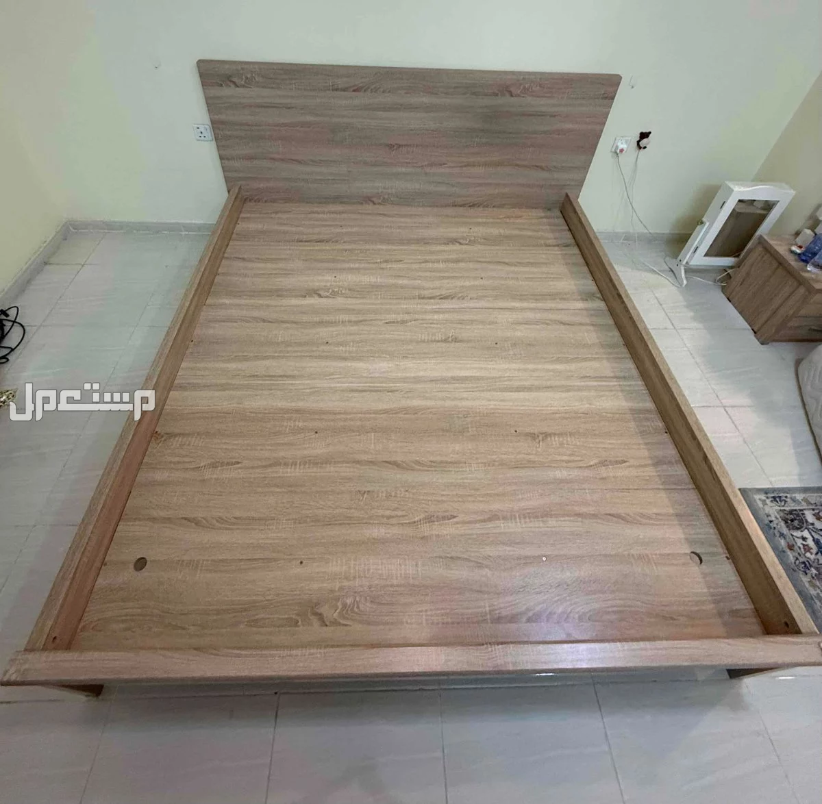 هيكل سرير نفرين مع مرتبة المطلوب 400