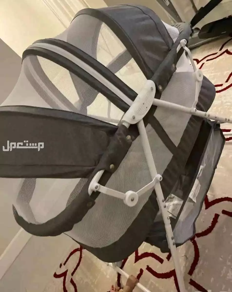 للبيع سرير اطفال شبه جديد في الخبر بسعر 150 ريال سعودي