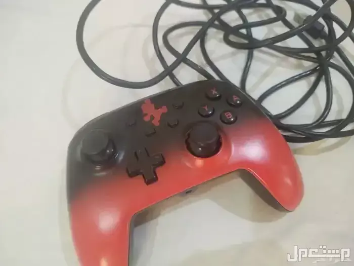 نينتندو سويتش عادي معدل ( مهكر ) مع جميع اغراضه وزياده