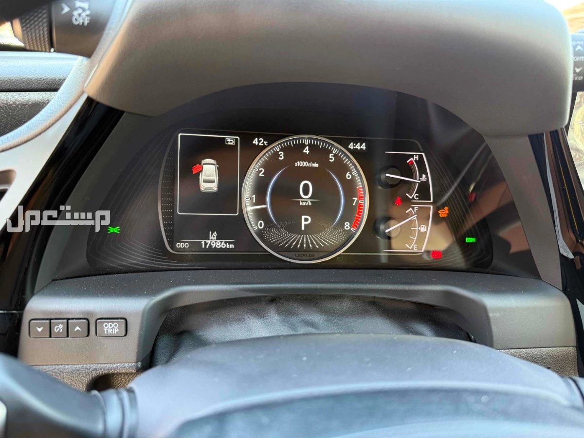 للبيع لكزس ES350 DD 2024 بجدة الفئة ذي نادره عند الوكيل