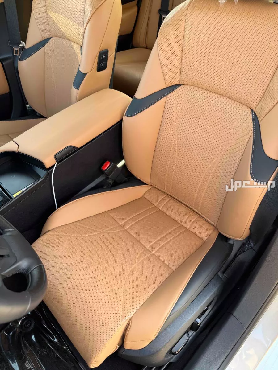 للبيع لكزس ES350 DD 2024 بجدة الفئة ذي نادره عند الوكيل