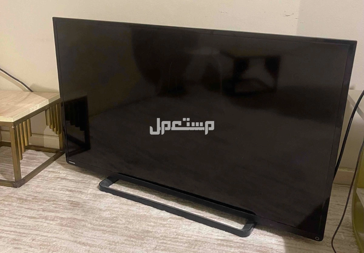 شاشة توشيبا 32 بوصة صغيرة للبيع