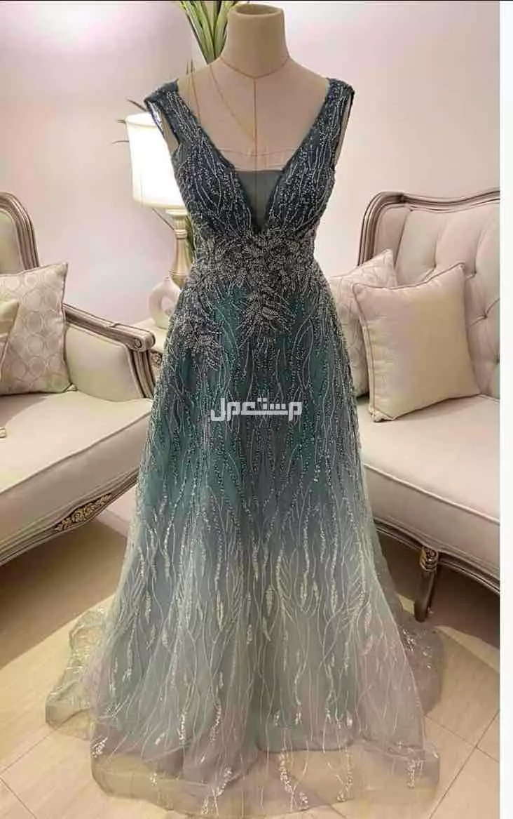 فستان سهره ملكه نظيف استخدام مره