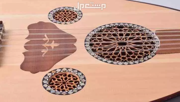 عود موسيقي في الرياض بسعر 6000