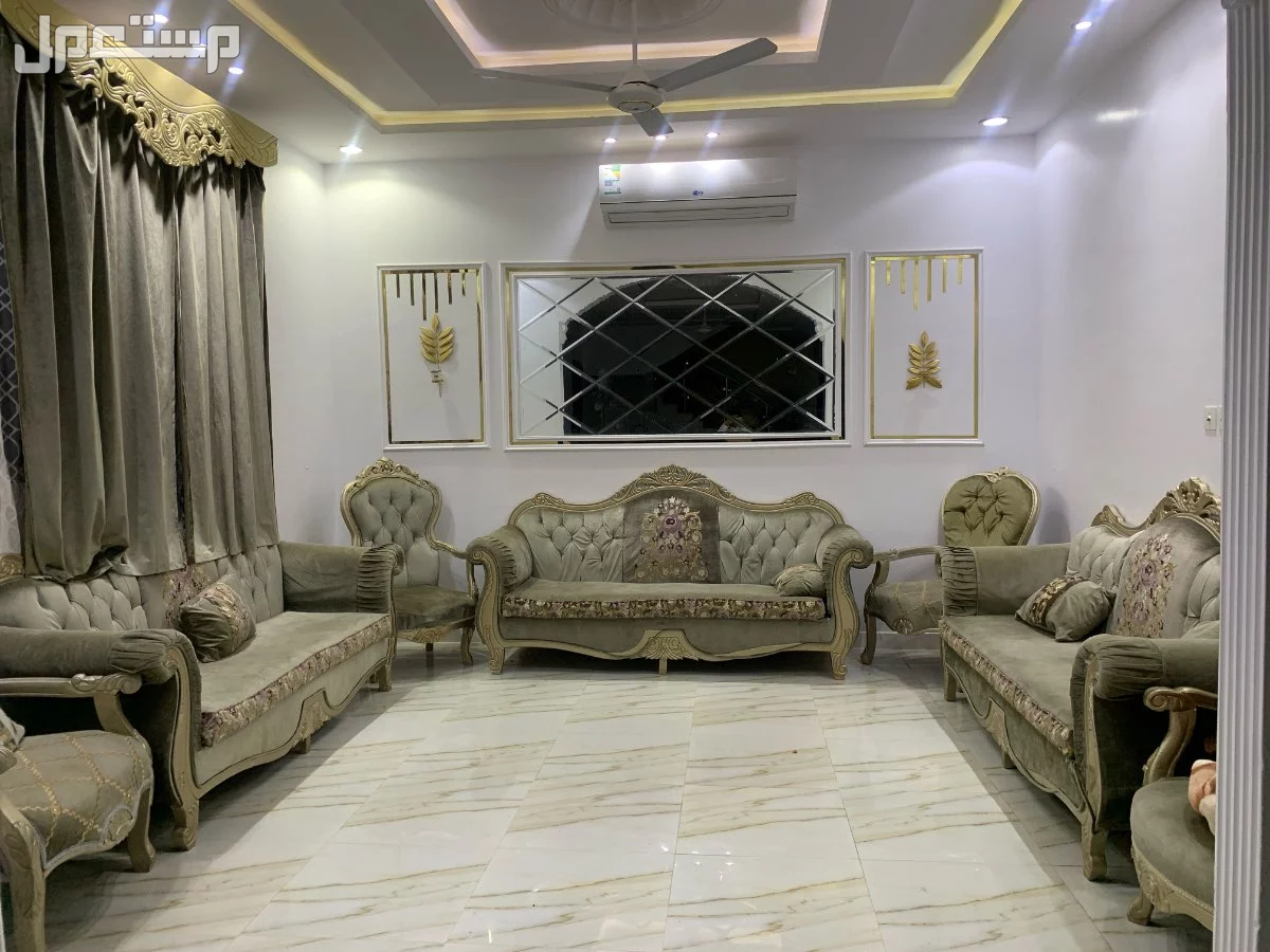 كنب  في الرياض على سوم (10علشان تطبيق يخليني انزل علان)