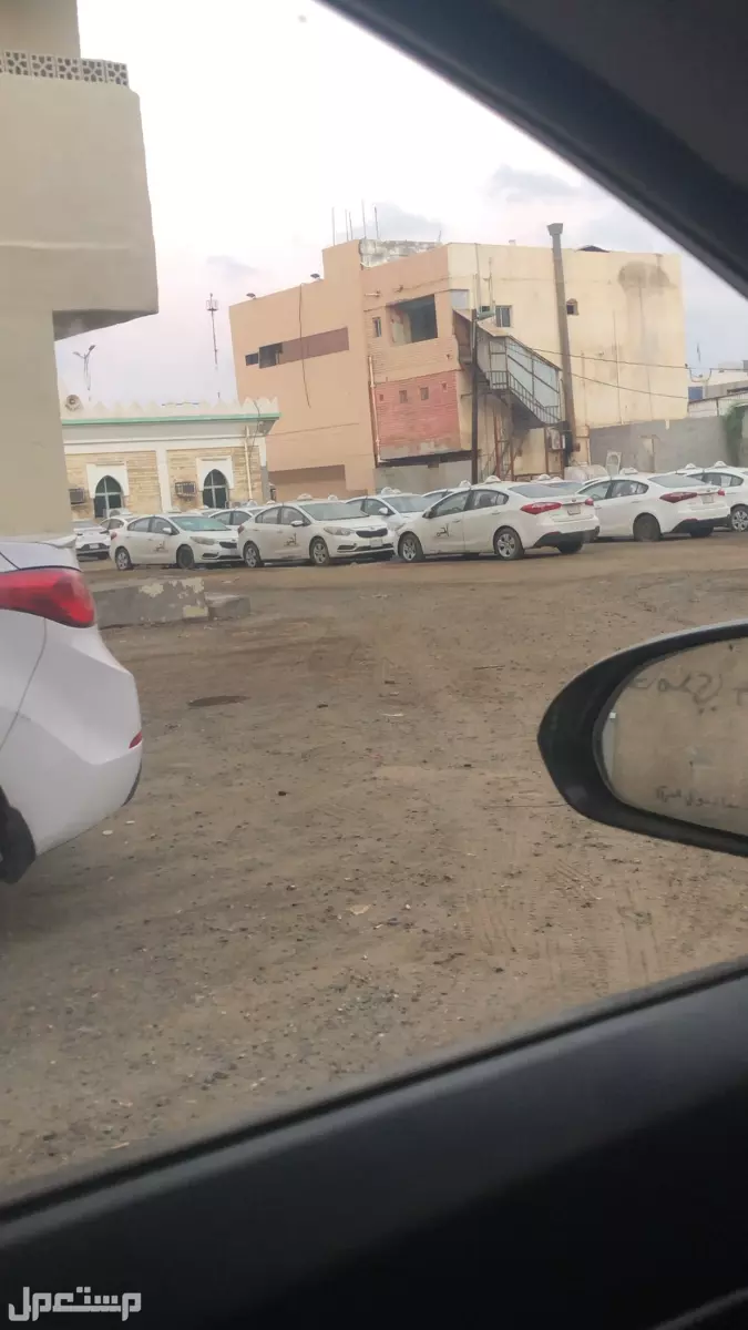 فرصه في جيزان / 21 للبيع بسعر الجمله مركبات كيا و هونداي ( اسقاط تشليح )  بسعر خاص