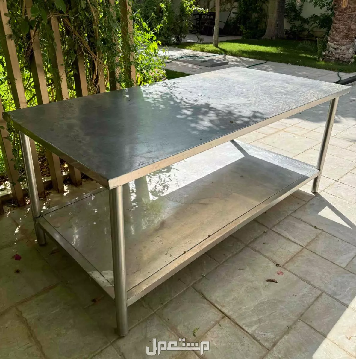 طاولة ستانلس ستيل stainless steel table