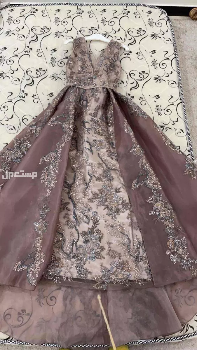 المدينه المنوره فستان فخم ب 1200 فقط
