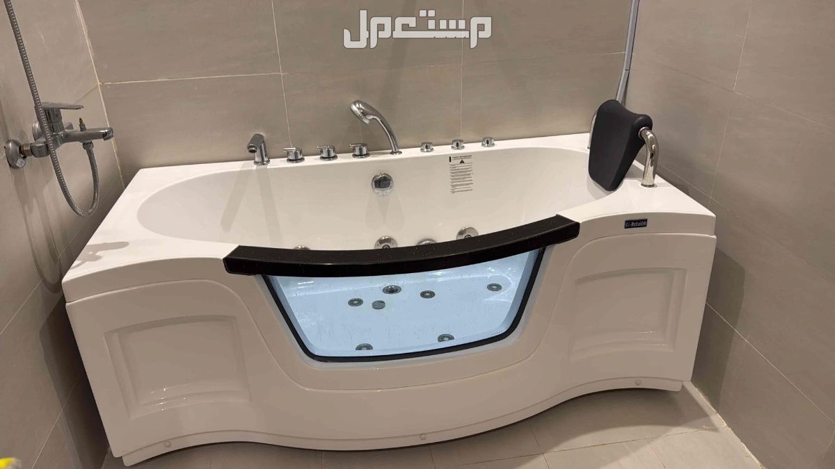 للبيع: جاكوزي شبه جديد في الرياض بسعر 1500 ريال سعودي