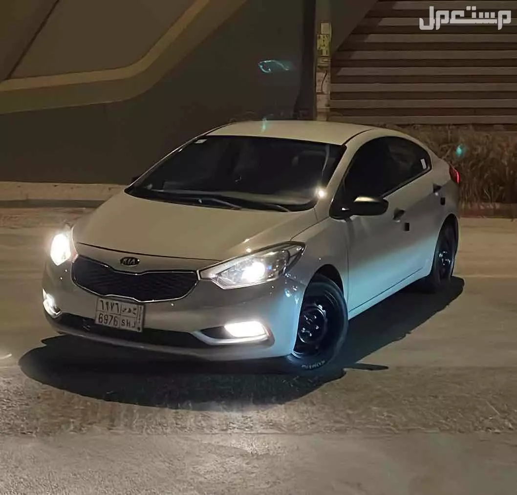 كيا سيراتو 2016 نظيفة في الرياض للبيع ب 30 الف