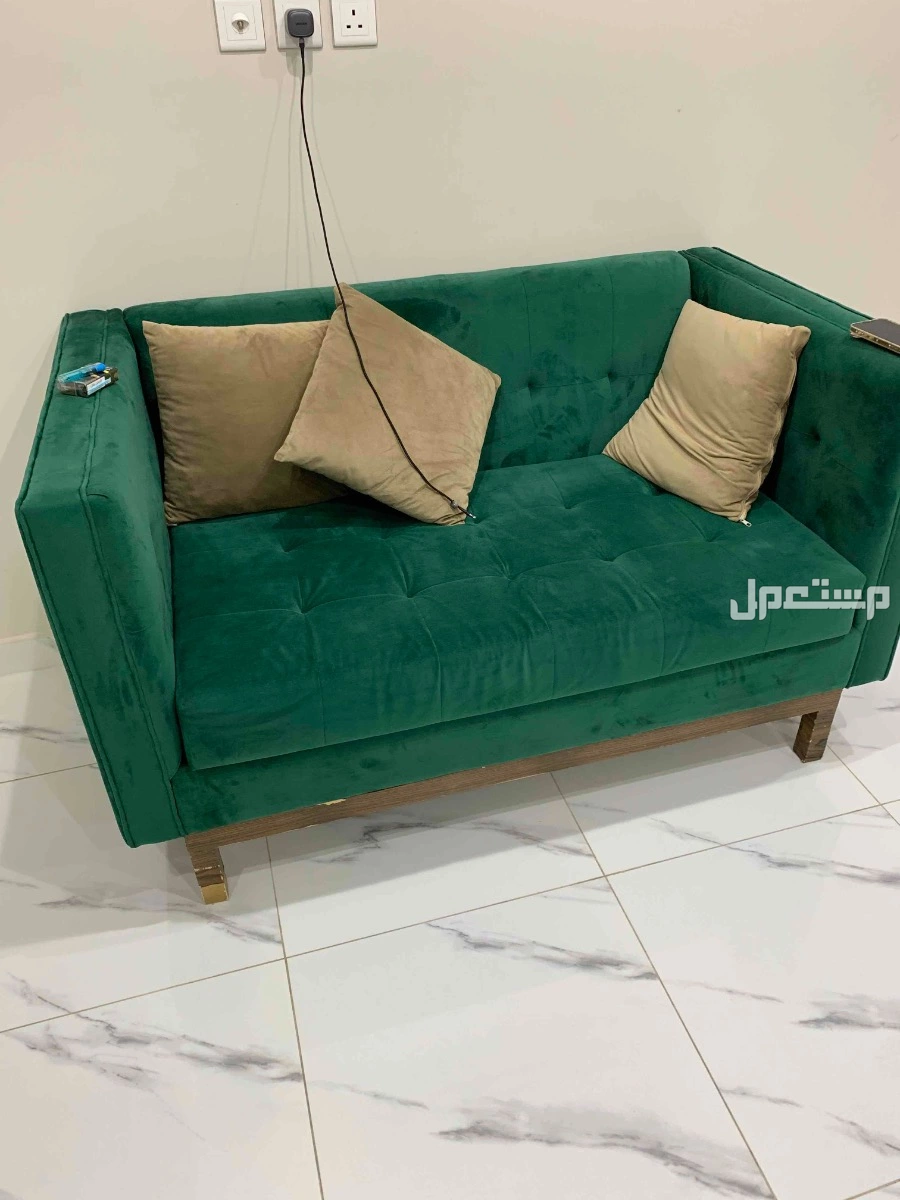 للبيع كنب في حالة ممتازه - الدمام حي طيبة