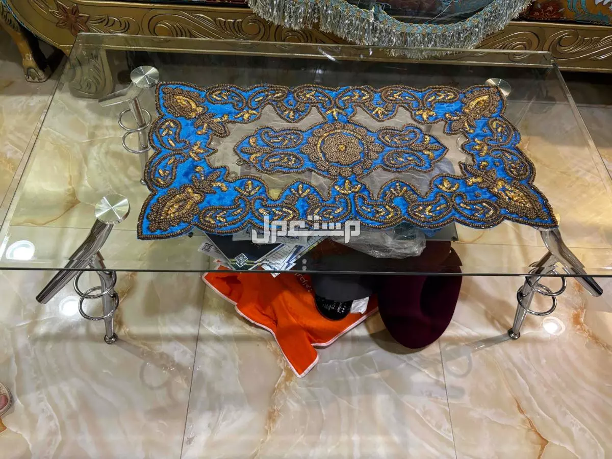 كنب وطاولات وستاره للبيع 11 قطعة