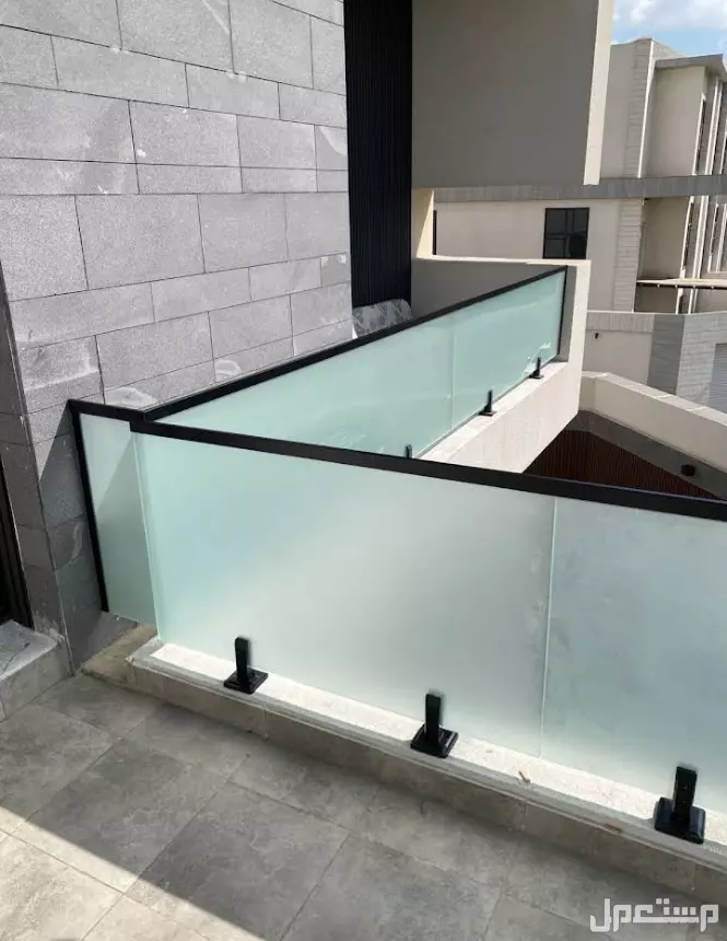 زجاج استركشر وزجاج سكري أبو عريش جازان