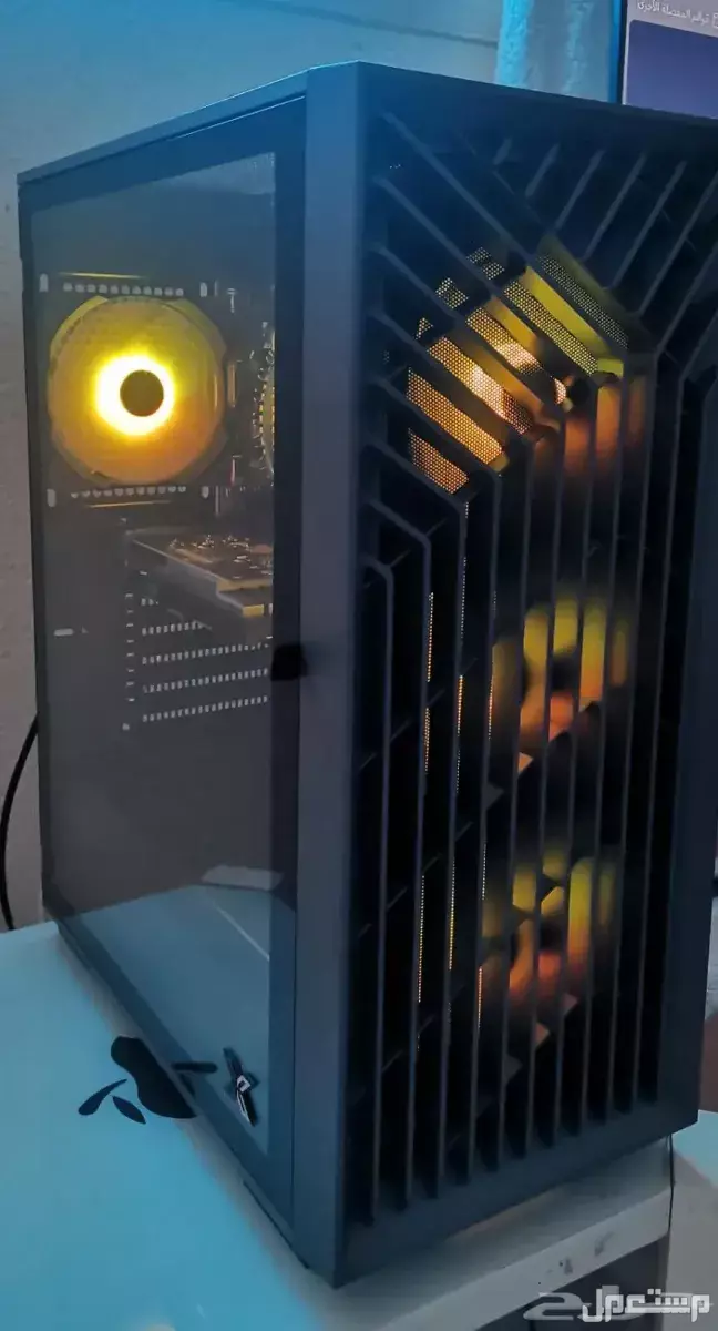 كمبيوتر العاب بمعالج i5.12400 نظيف جدا