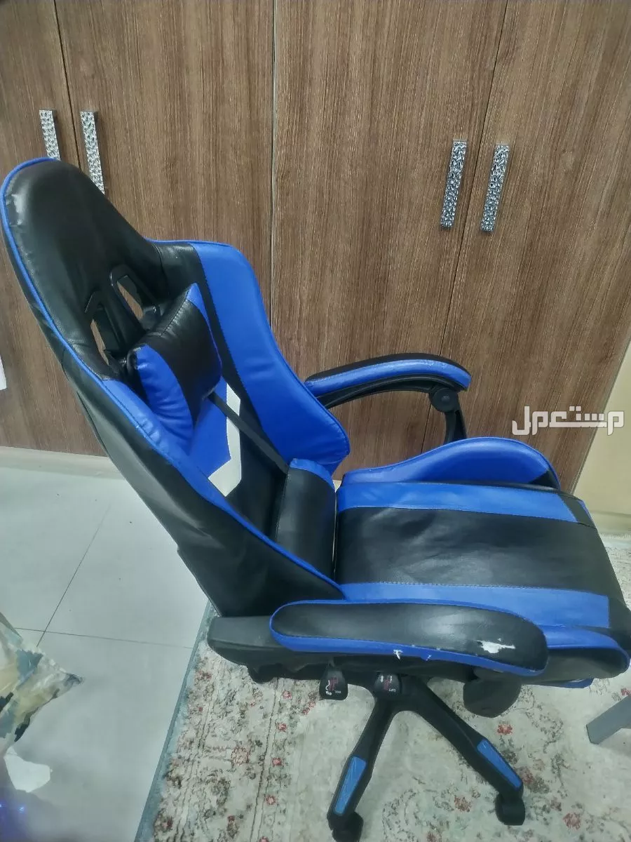 طاولة وكرسي قيمنق  في الجبيل بسعر 220 ريال سعودي