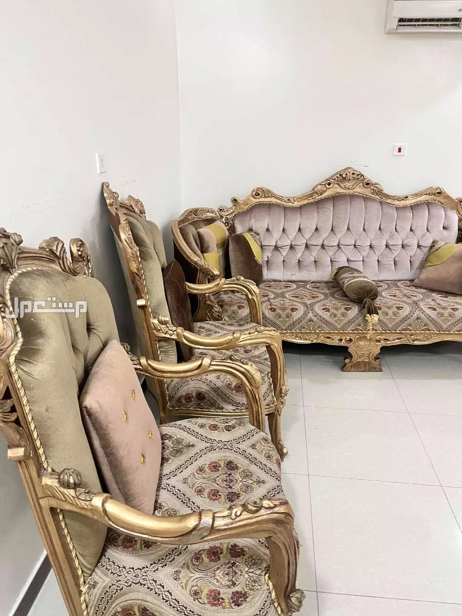 كنب صالة ادمياطي مصري في الدمام بسعر 1650 ريال سعودي