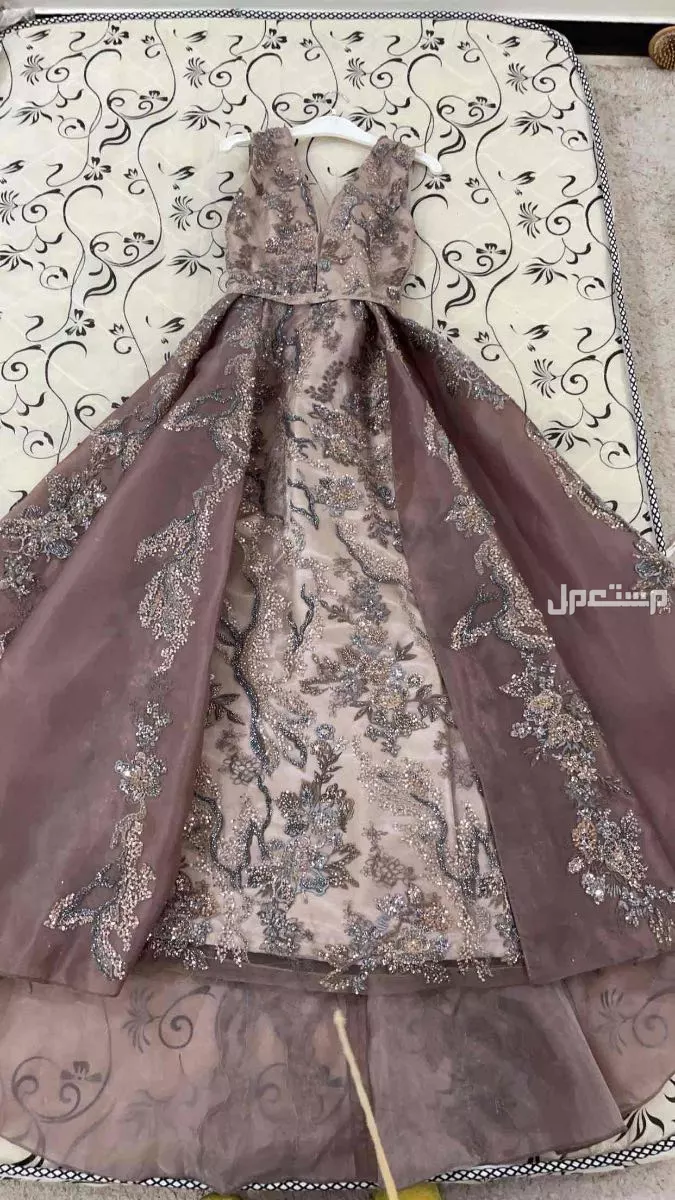 المدينه المنوره فستان فخم ب 1200 فقط