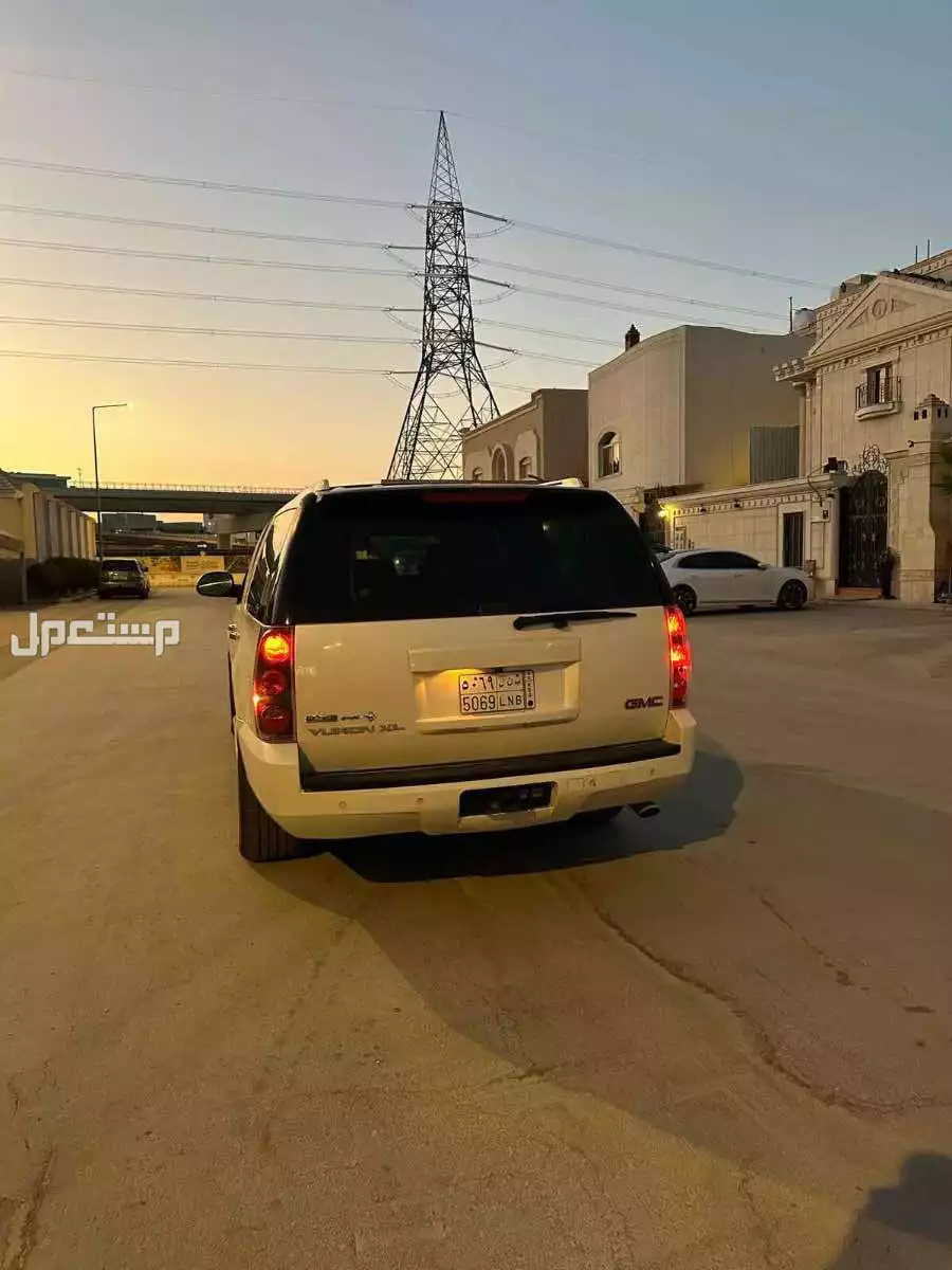 جمس يوكن 2012 في الرياض بسعر 25 ألف ريال سعودي
