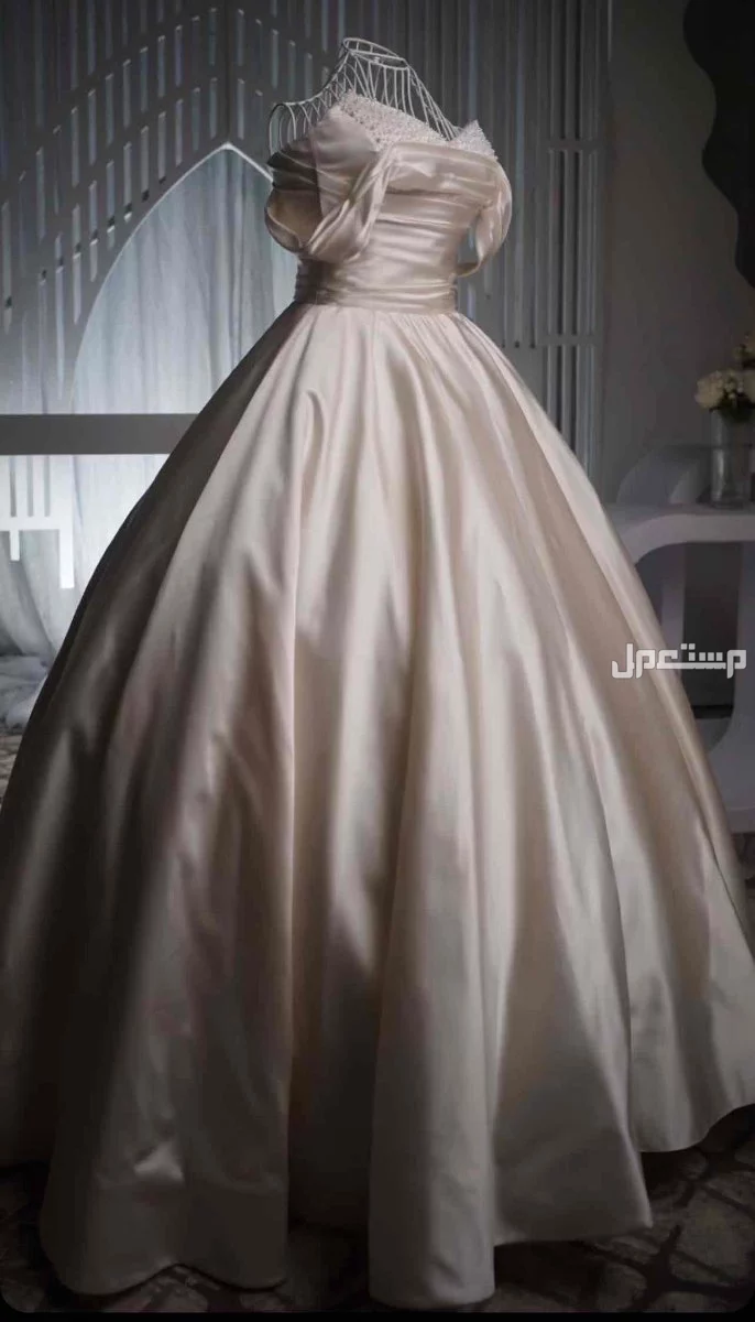 فستان عروس من تصميم دار الهنوف
