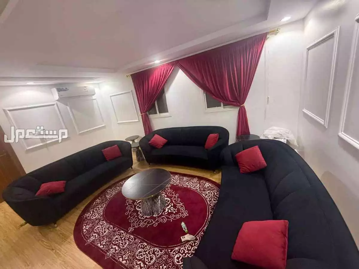 كنب من هوم سنتر جديد في الرياض بسعر الفين ريال