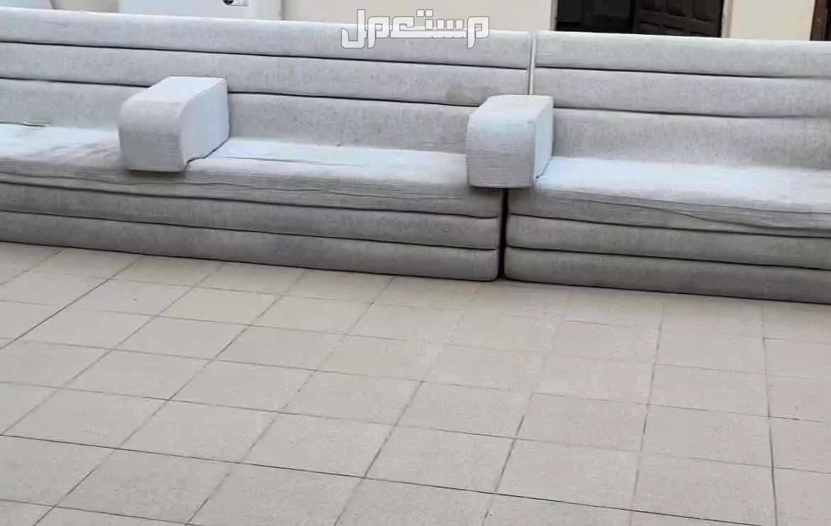 للبيع كنب نظيف 4*6  في الرس  بسعر الف ريال