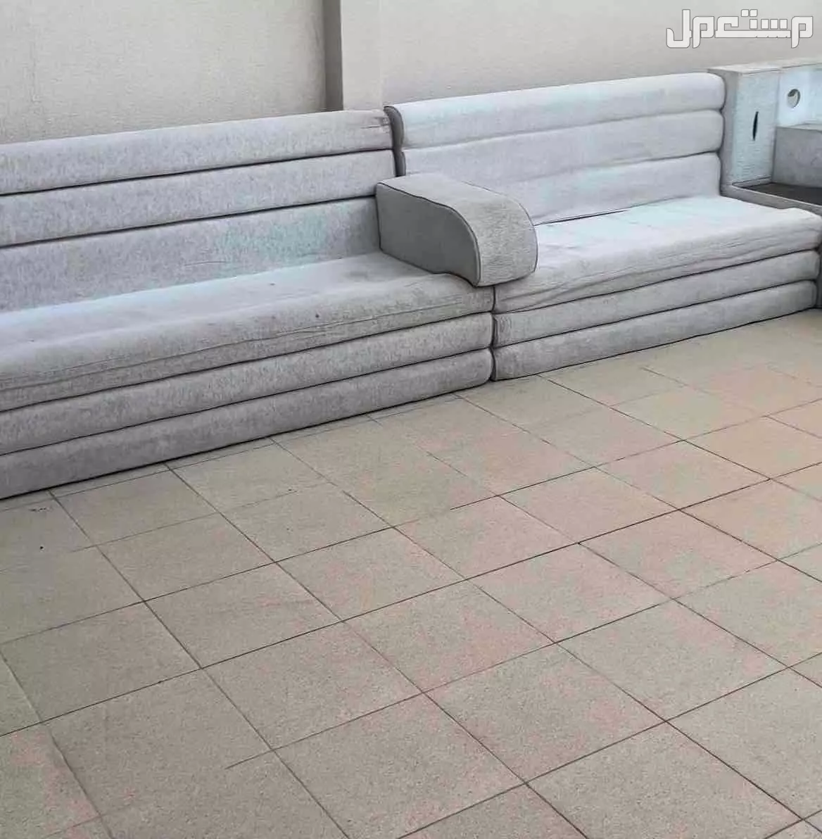 للبيع كنب نظيف 4*6  في الرس  بسعر الف ريال