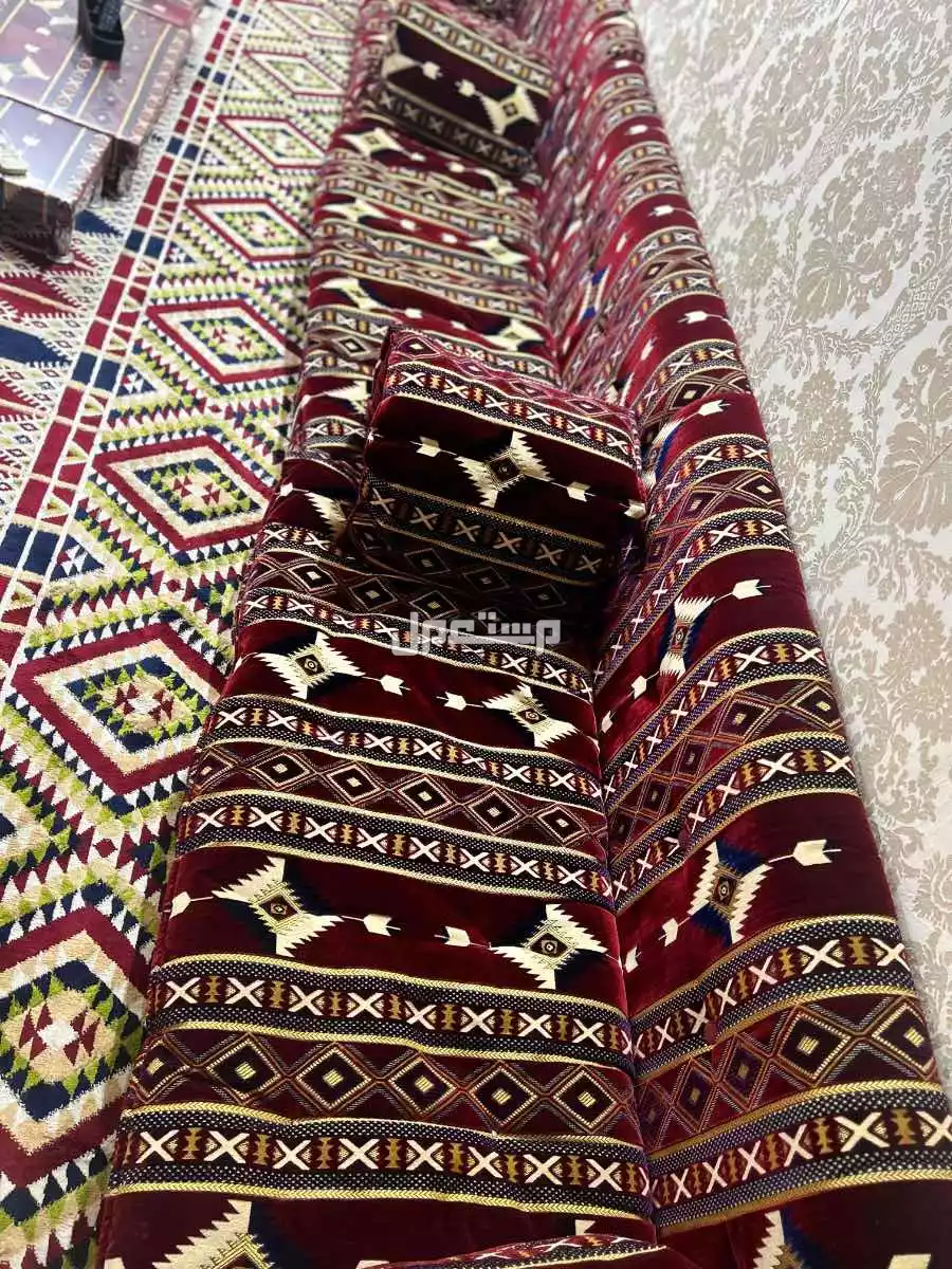 مجلس ارضي + سجادة فاخره للبيع  في مكة بسعر 2500 ريال سعودي