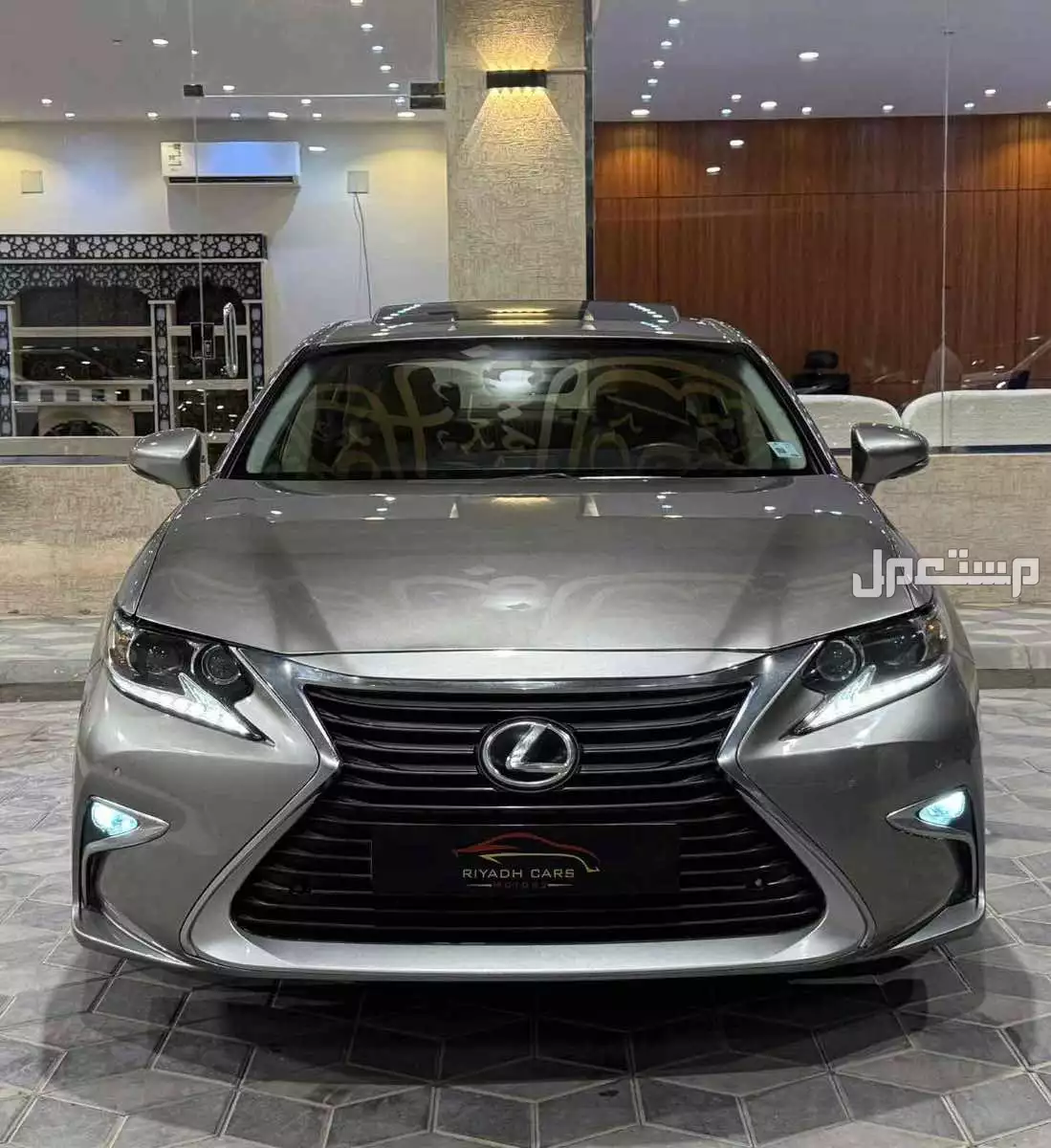لكزس ES 2016 في الرياض بسعر 64000 ريال سعودي